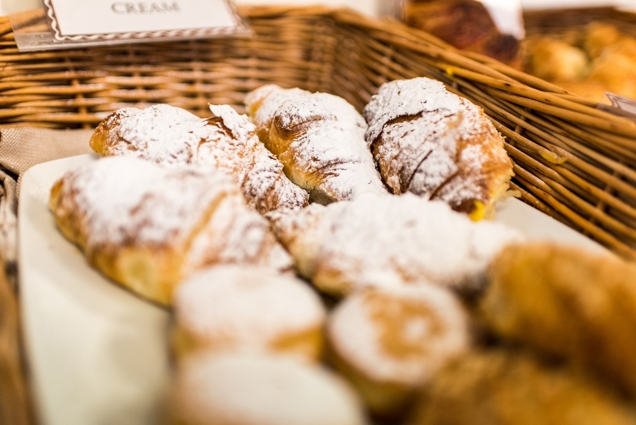 Breakfast buffet in Carpi at Hotel Touring