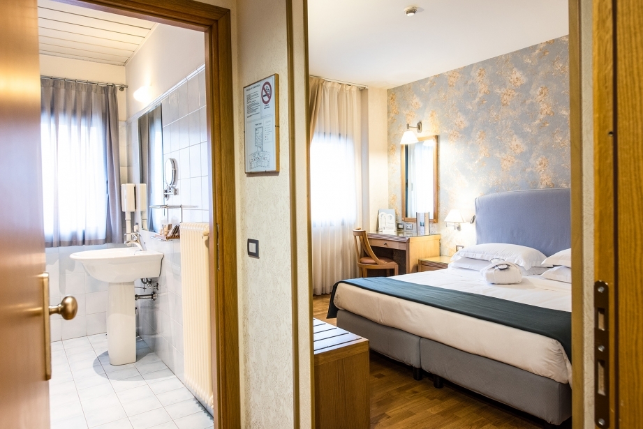 Classci room at Hotel Touring Carpi 4-star