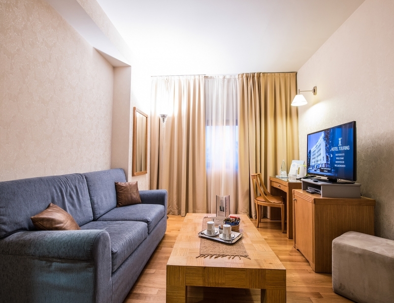 Suite con salottino nell'Hotel Touring a Carpi