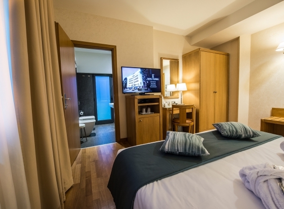 Lusso e comfort nelle suite dell'Hotel Touring a Carpi